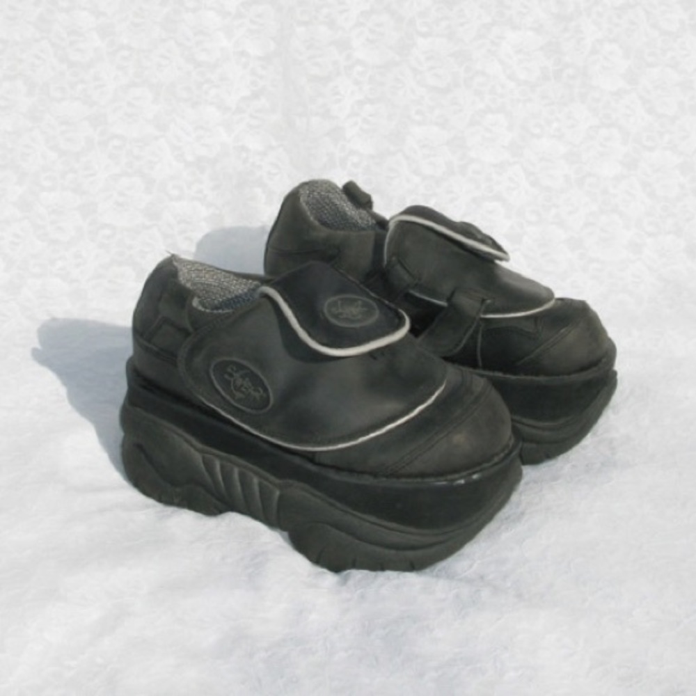 LOOKING FOR SWEAR LONDON SHOES